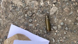 Եղեգնաձոր քաղաքի Շահումյան փողոցում զենքի գործադրմամբ խուլիգանություն, սպանության փորձ կատարելու վարույթով կալանավորվել է նույն քաղաքի 32–ամյա բնակիչը․ նախաքննությունն ավարտվել է (լուսանկարներ)